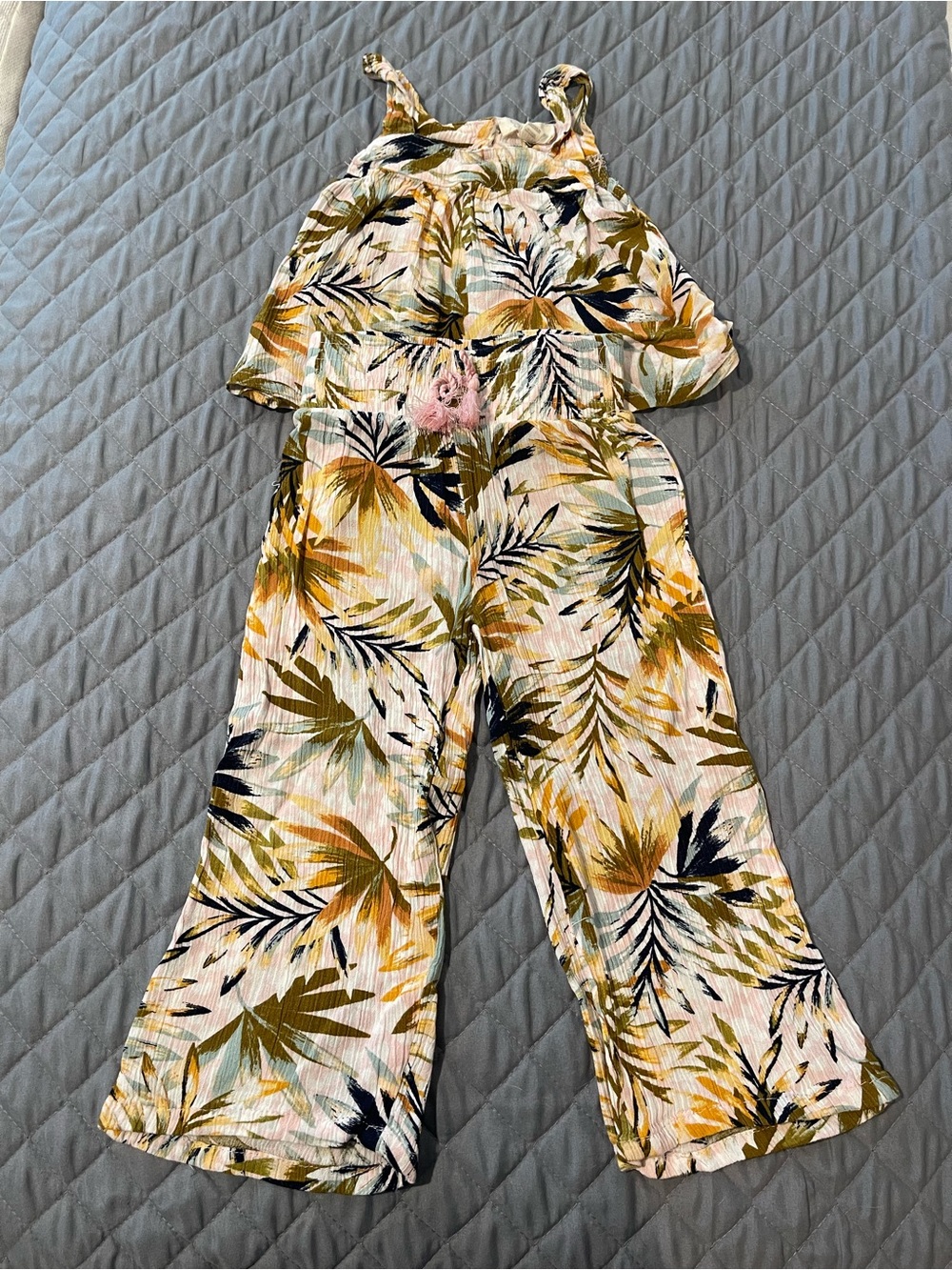 Jessica Simpson Tropical Leaf Wide-Leg top+ bottom set